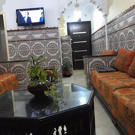 Appartement Familial Pres D Aeroport Tanger Екстер'єр фото